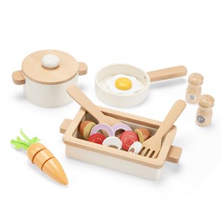 Wooden pan set with casserole